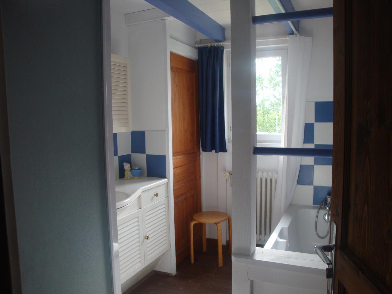 DSC09154 salle de bains gite 1546 